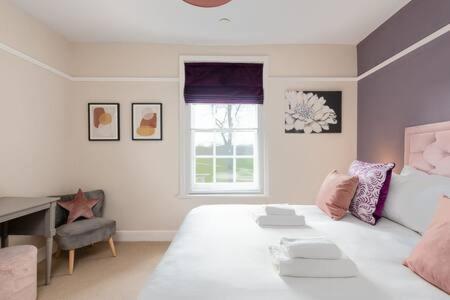 Central, Stunning 2 Bed Apartment With Parking! Cambridge  Buitenkant foto