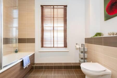 Central, Stunning 2 Bed Apartment With Parking! Cambridge  Buitenkant foto